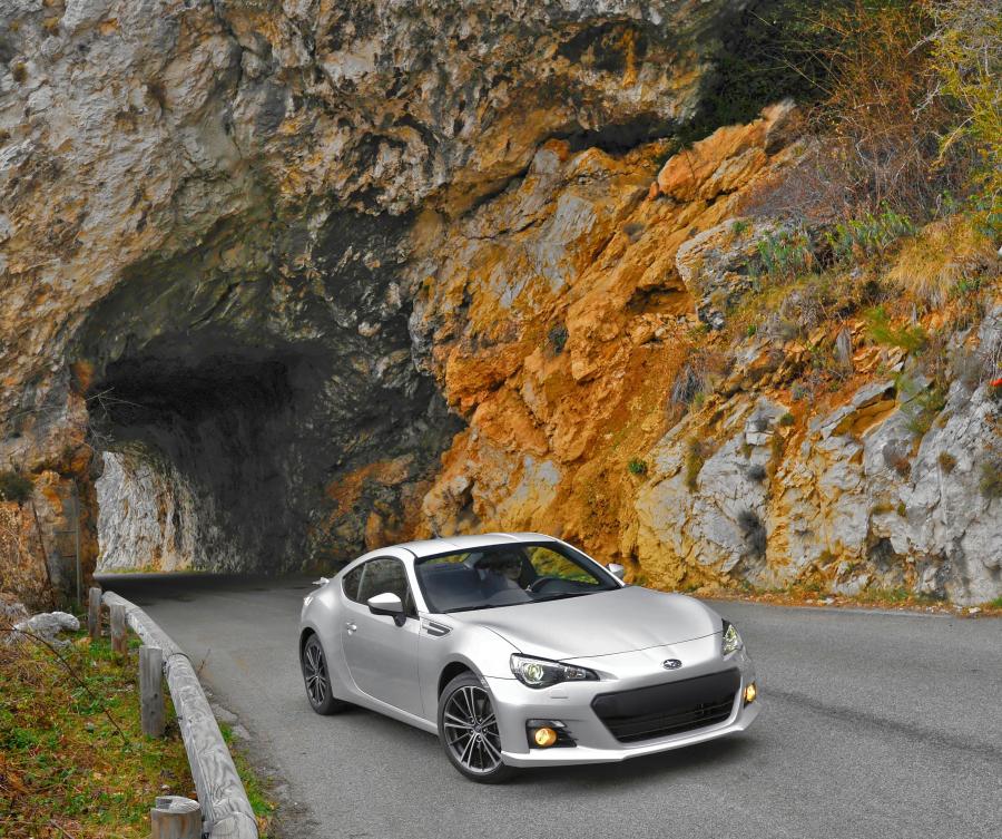  Subaru BRZ 2013 года  (US) (фото 39 из 100)